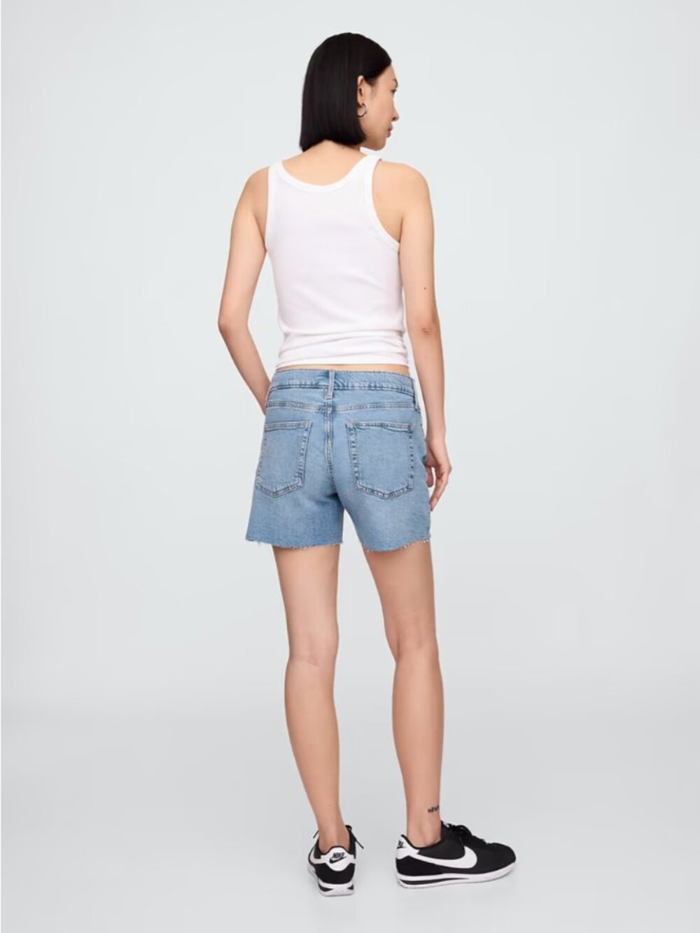Gap 5" Mid-rise Distressed Stretch Denim Cut-off Shorts with Washwell 28